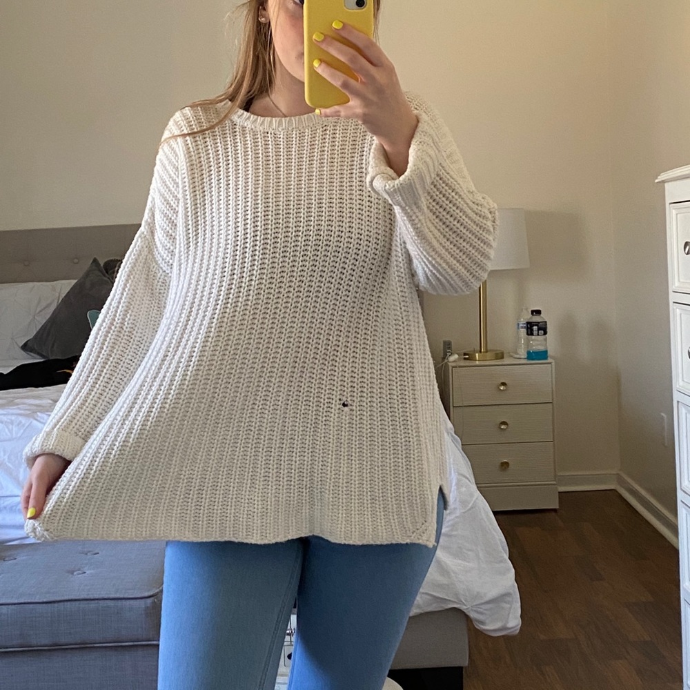 Sweater - Picture 4 of 5